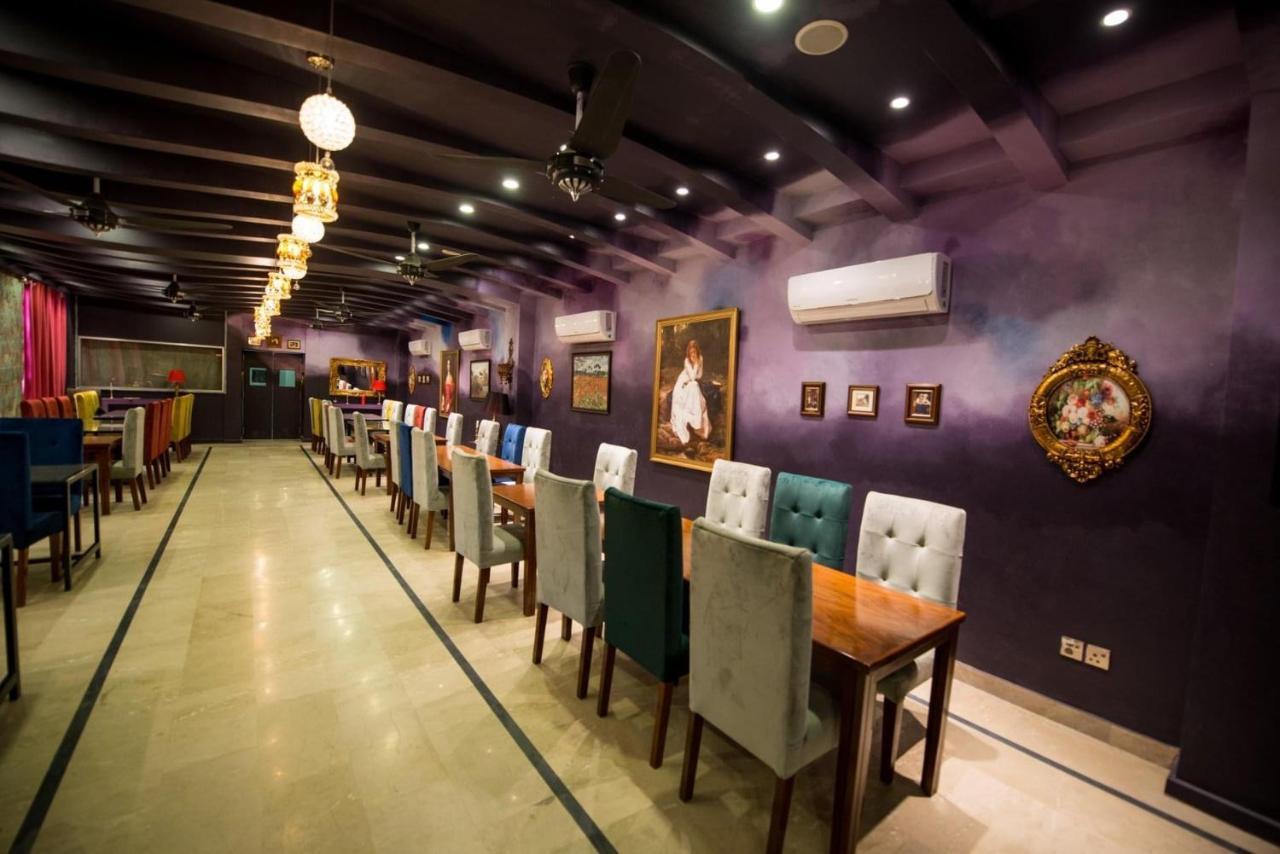 Hotel Holiday Lahore Eksteriør bilde