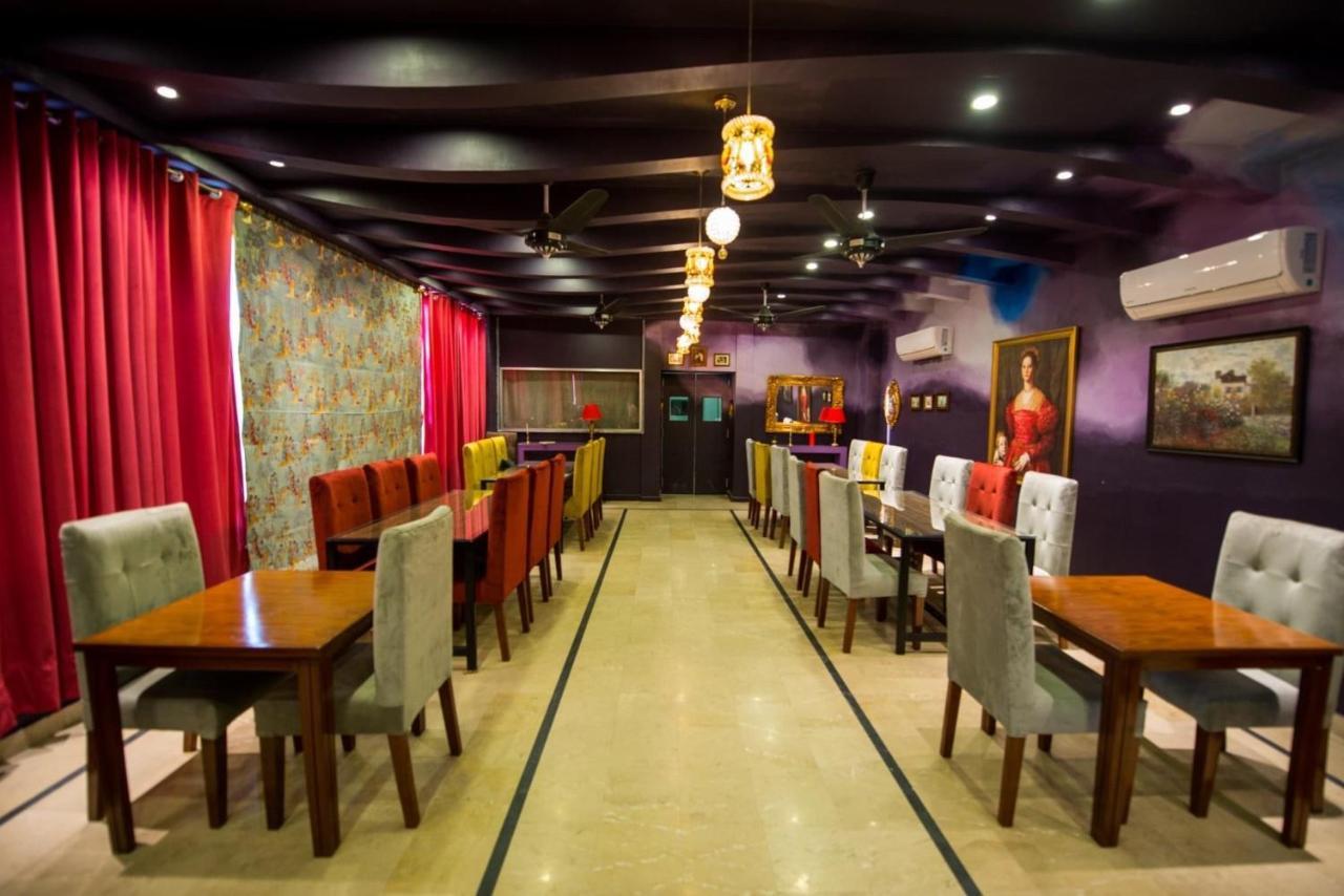 Hotel Holiday Lahore Eksteriør bilde
